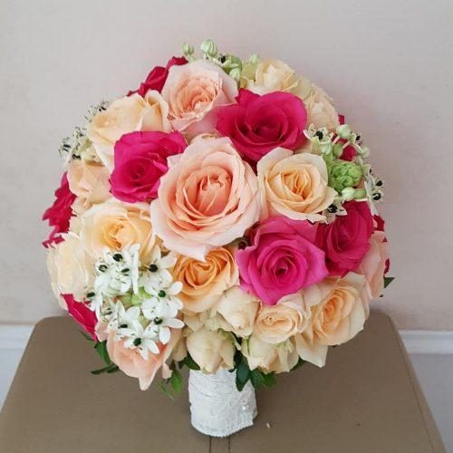 buchet trandafiri ornithogalum