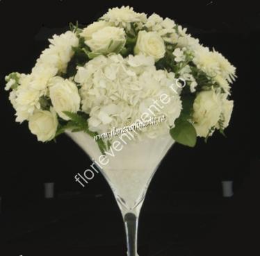 aranjament floral hortensie minirose crizantema alstroemeria